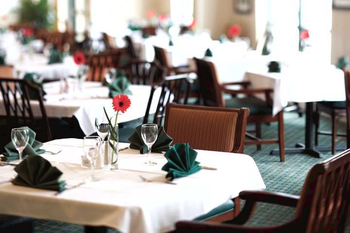 Hilton Garden Inn Fontana Bagian luar foto