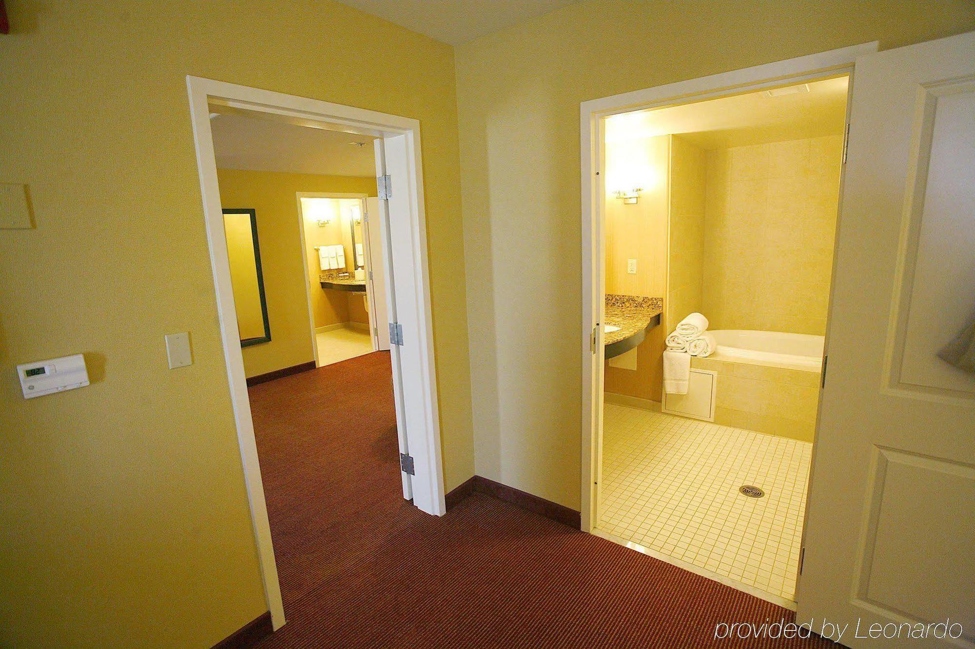 Hilton Garden Inn Fontana Ruang foto